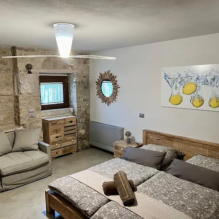 Del Lis Homestay